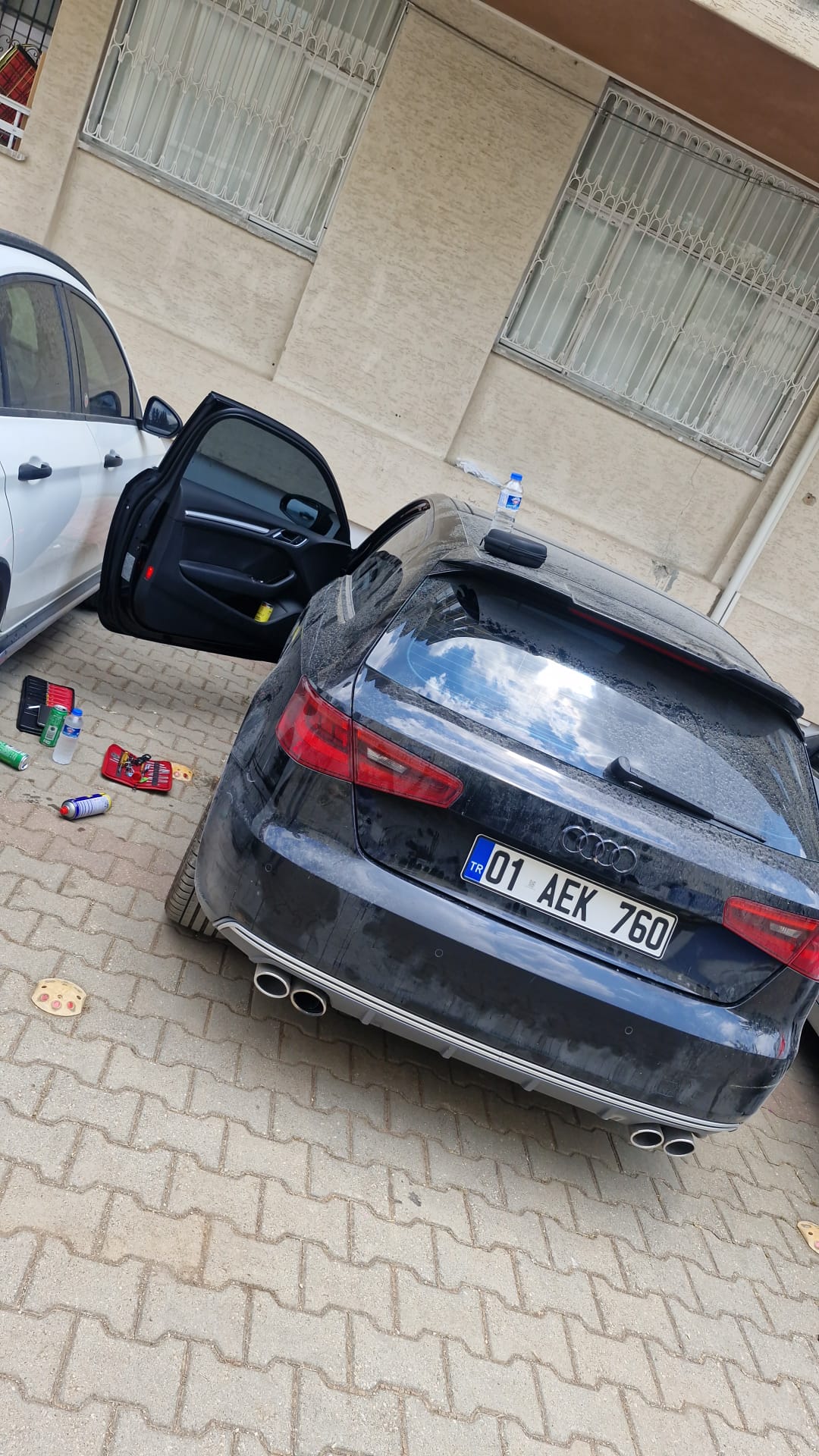 Beyazevler Mahallesi Audi A3 oto çilingir kapı açma işlemi